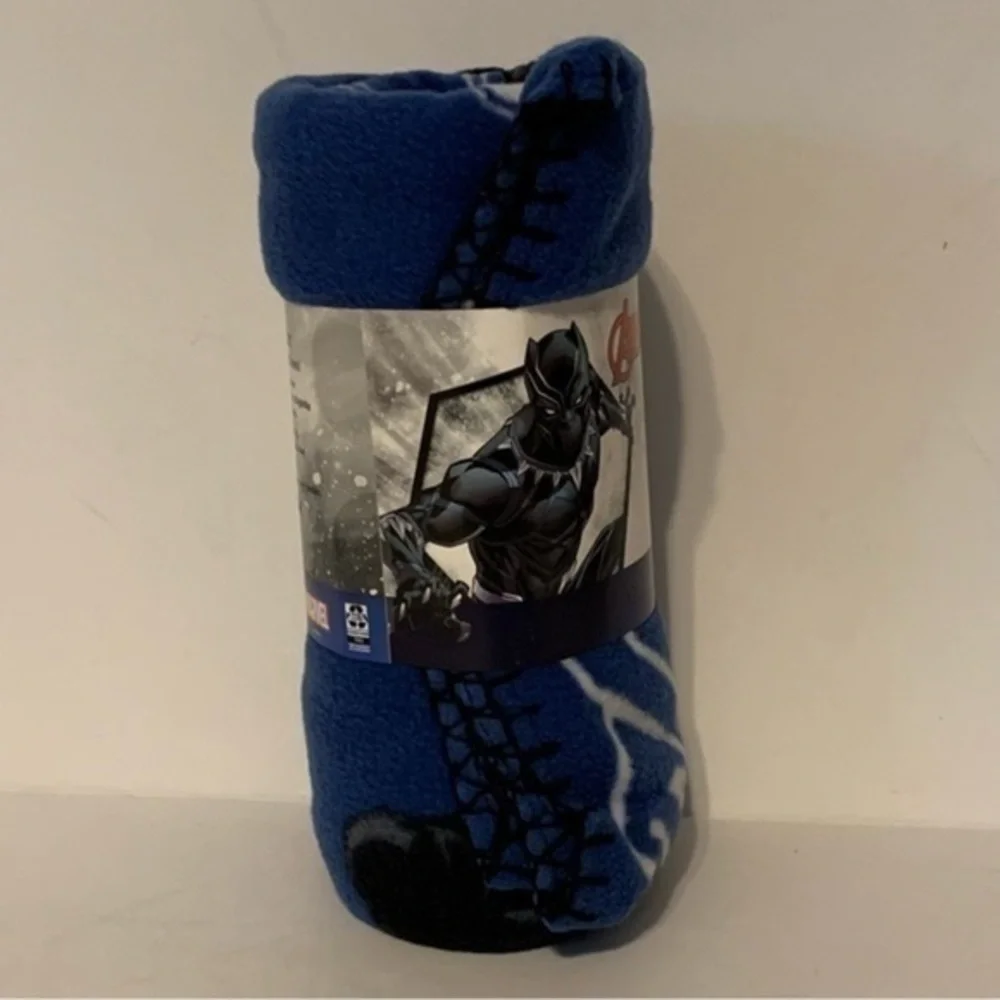 NWT. MARVEL Avengers Black Panther Throw Blanket